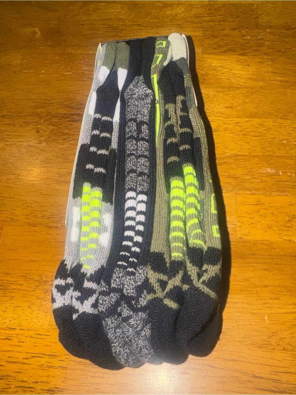 Under Armour Elevated 3 Pair Crew Socks Large Green Black Gray Men New With Tags